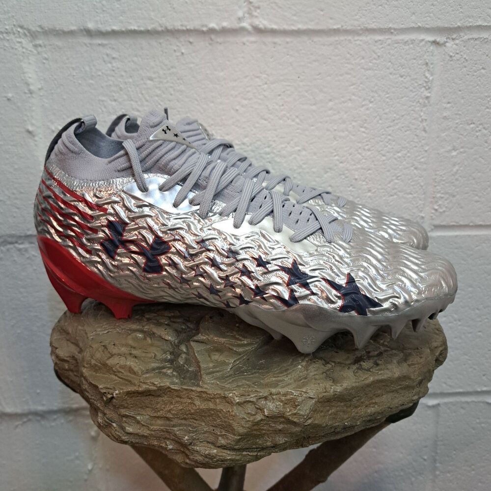 Under Armour UA Spotlight Pro Cleats 3028201-099 Silver/Red Men's Size 13